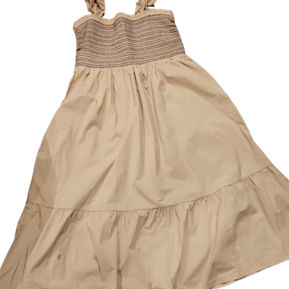 NEW! ANN TAYLOR Embroidered Smocked Ruffle Shoulder Midi Dress XL. - Picture 4 of 6